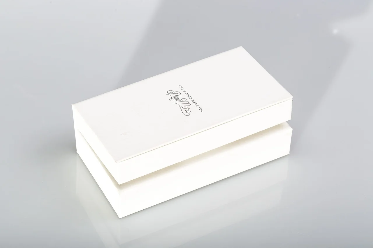 Laminaty HPL w szafkach do szatni — trwałość i styl od producenta